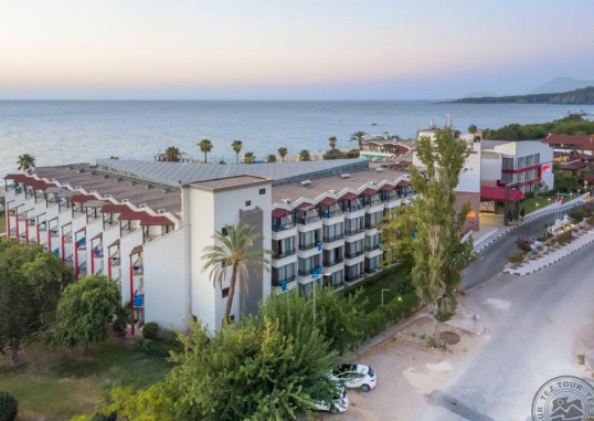 ARMAS LABADA HOTEL 21