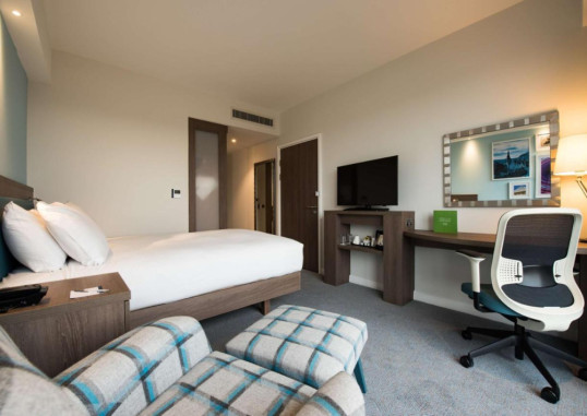 HAMPTON BY HILTON EDINBURGH WEST END 17