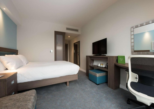 HAMPTON BY HILTON EDINBURGH WEST END 19