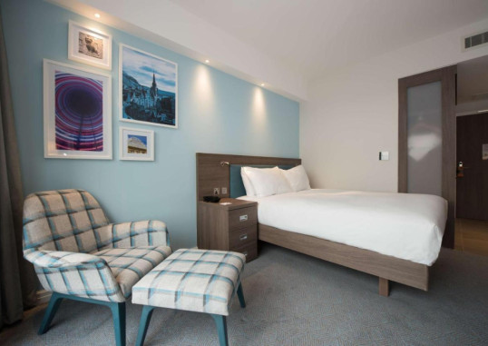 HAMPTON BY HILTON EDINBURGH WEST END 20