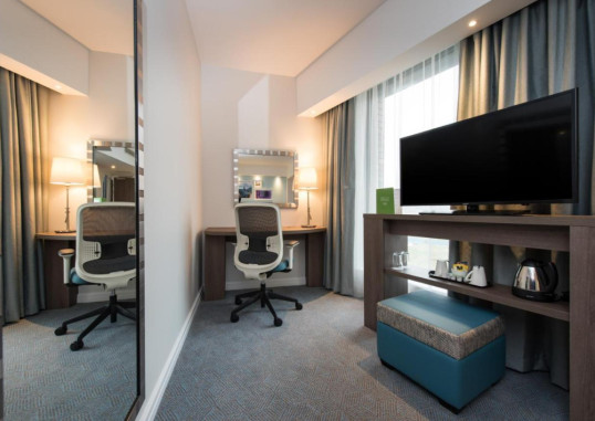 HAMPTON BY HILTON EDINBURGH WEST END 26