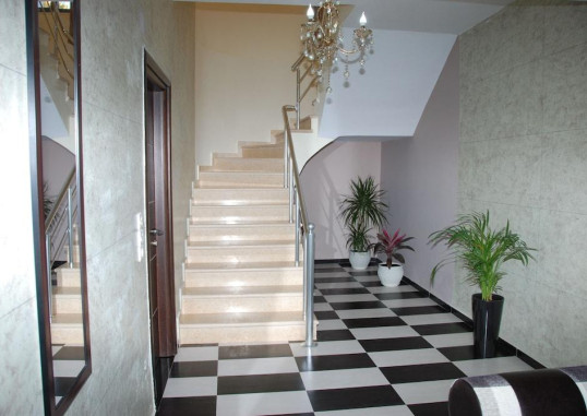 HOTEL KEOS 8