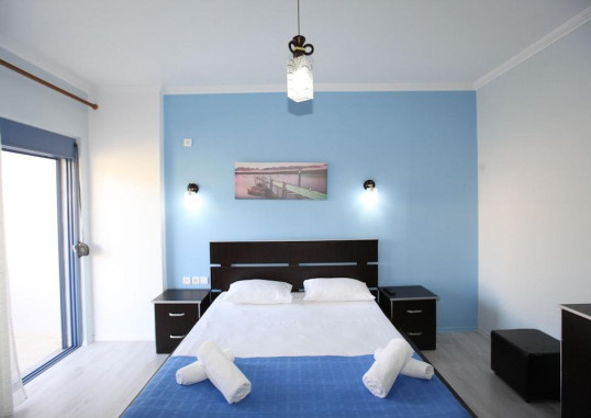 HOTEL KEOS 13