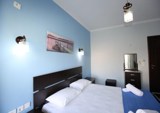 HOTEL KEOS 15