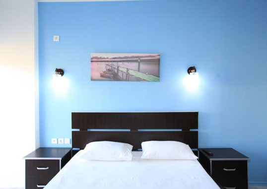 HOTEL KEOS 24