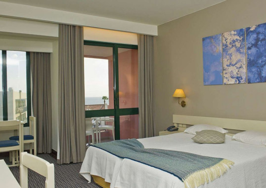 APARTHOTEL IMPERATRIZ 3