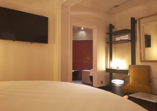 LA FRANCA TRAVELLERS (ADULTS ONLY) 12