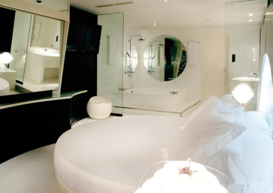 LA FRANCA TRAVELLERS (ADULTS ONLY) 14