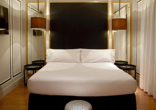 LA FRANCA TRAVELLERS (ADULTS ONLY) 24