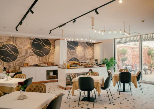 MOENIA BOUTIQUE HOTEL 4