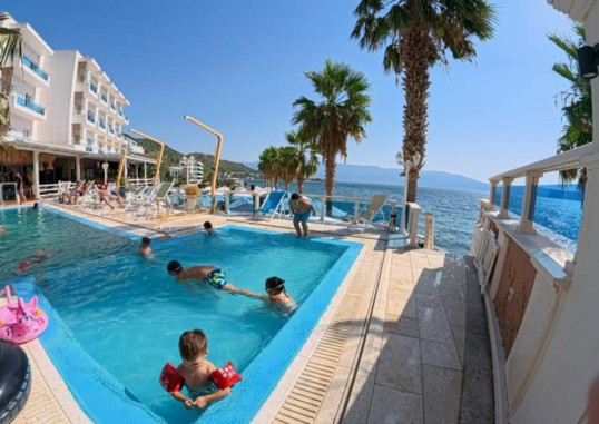 CORAL BOUTIQUE HOTEL 4