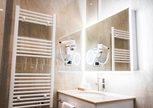 AMFORA HOTEL & SPA 12