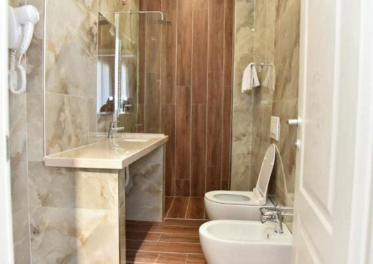 HOTEL EDART 8