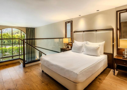 Dublex Family Suite Room 5