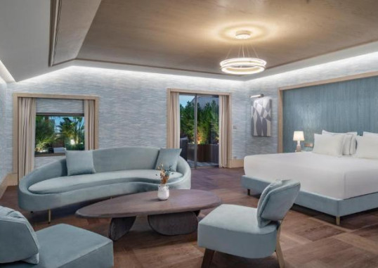 King Suite 8