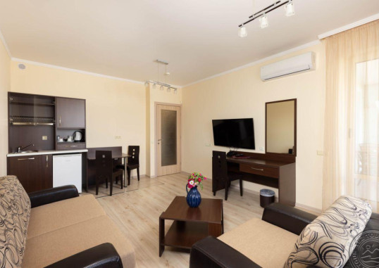ROME PALACE DELUXE AH 15