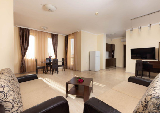 ROME PALACE DELUXE AH 19