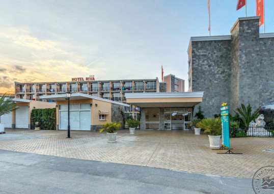 HOTEL RIVA 4