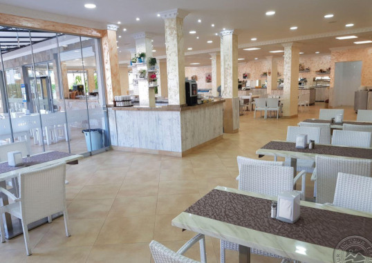 HOTEL RIVA 12