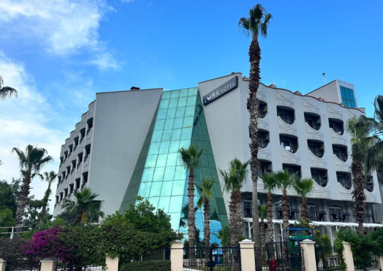 CAMYUVA LUNA HOTEL 3