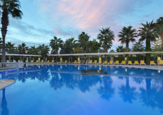 CAMYUVA LUNA HOTEL 20