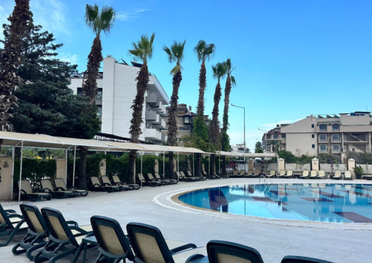 CAMYUVA LUNA HOTEL 20