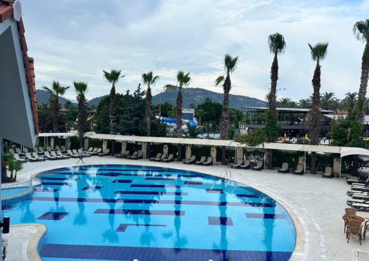 CAMYUVA LUNA HOTEL 24