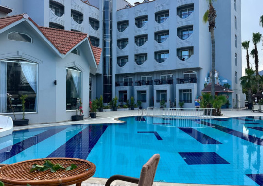 CAMYUVA LUNA HOTEL 25