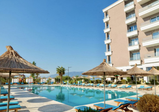 KRAAL HOTEL 2