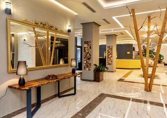 KRAAL HOTEL 13