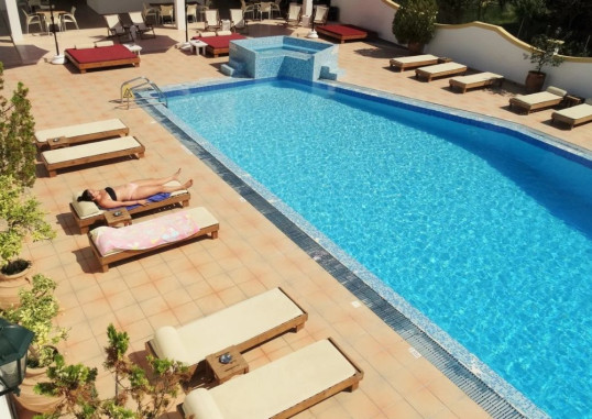 OASIS BEACH CLUB 2