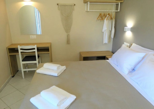 OASIS BEACH CLUB 8