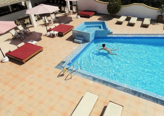 OASIS BEACH CLUB 10