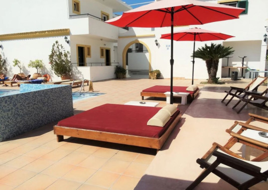 OASIS BEACH CLUB 12