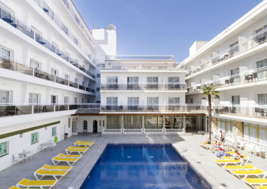 HOTEL IBERSOL SORRA D'OR 32