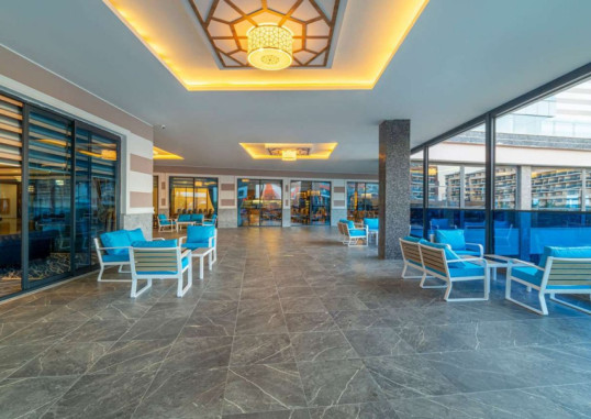LONICERA PREMIUM HOTEL 6