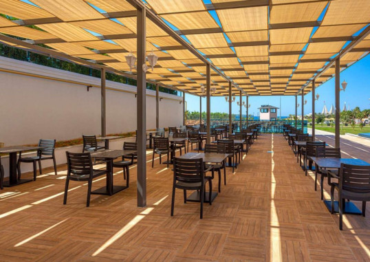 LONICERA PREMIUM HOTEL 14
