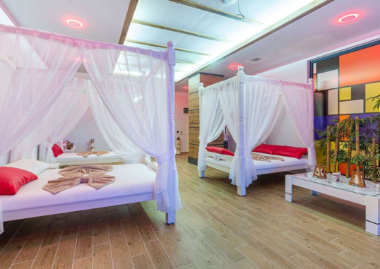 LONICERA PREMIUM HOTEL 17
