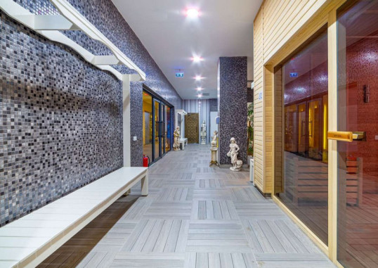 LONICERA PREMIUM HOTEL 21