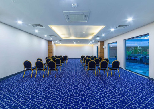 LONICERA PREMIUM HOTEL 23