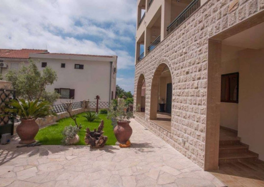 GUESTHOUSE MEDIN 2