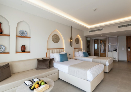 SUNRISE REMAL BEACH 10