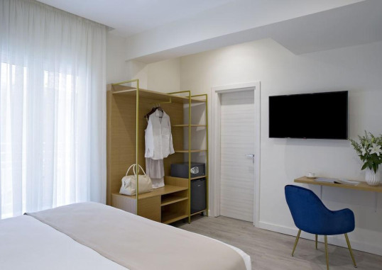 HYPNOS INN ATHENS HOTEL 9