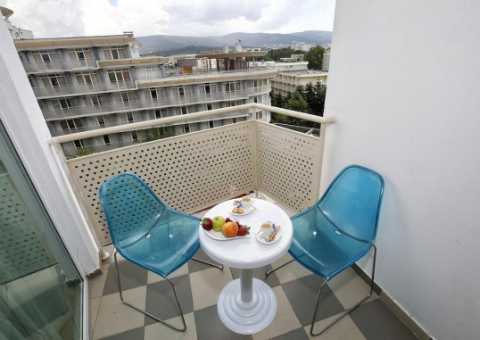 GRAND HOTEL NIRVANA 19