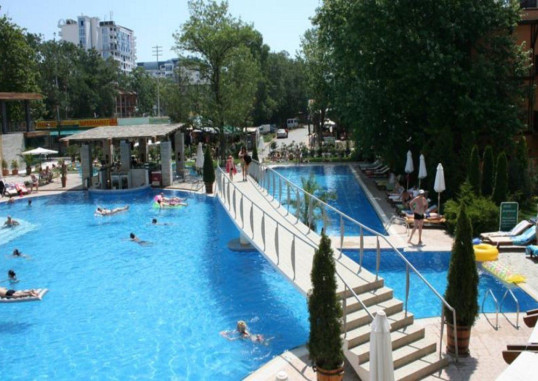 GRAND HOTEL NIRVANA 5