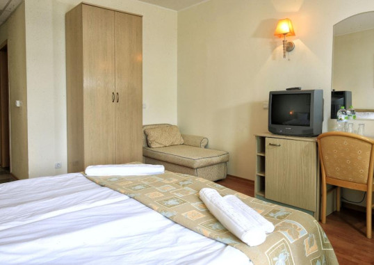 GRAND HOTEL NIRVANA 9