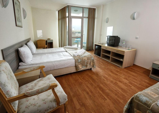 GRAND HOTEL NIRVANA 13