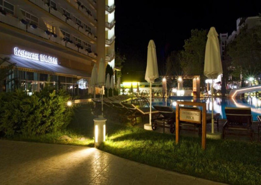 GRAND HOTEL NIRVANA 27