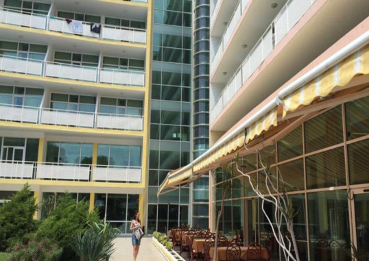 GRAND HOTEL NIRVANA 25