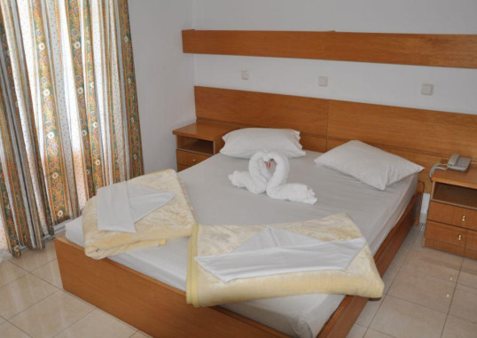 FANTASY RESORT HOTEL 12